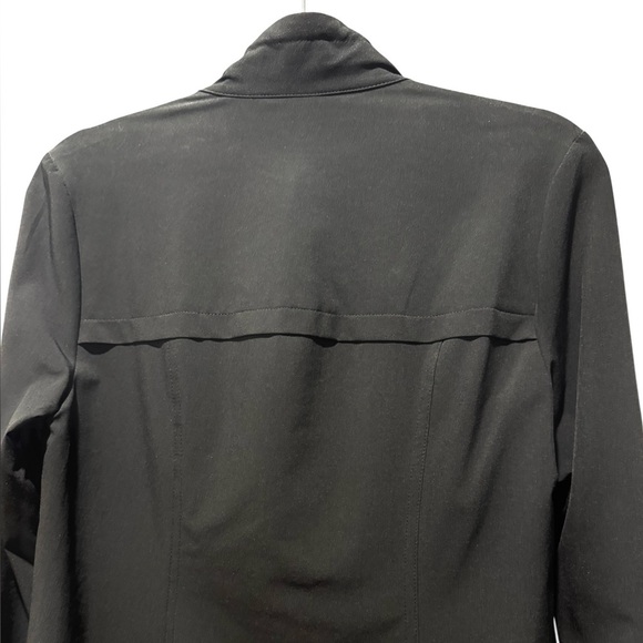 ZENERGY BY CHICO’S Black Zip Up Jacket Size 0/S/4-6 Sporty Athletic Chic Sleek - Picture 8 of 16